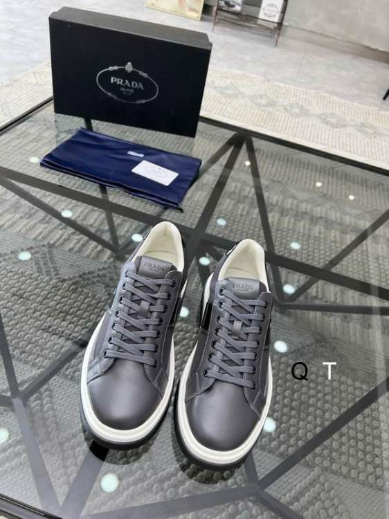 Picture of Prada Shoes _SKUPradasz38-454CTF100419369